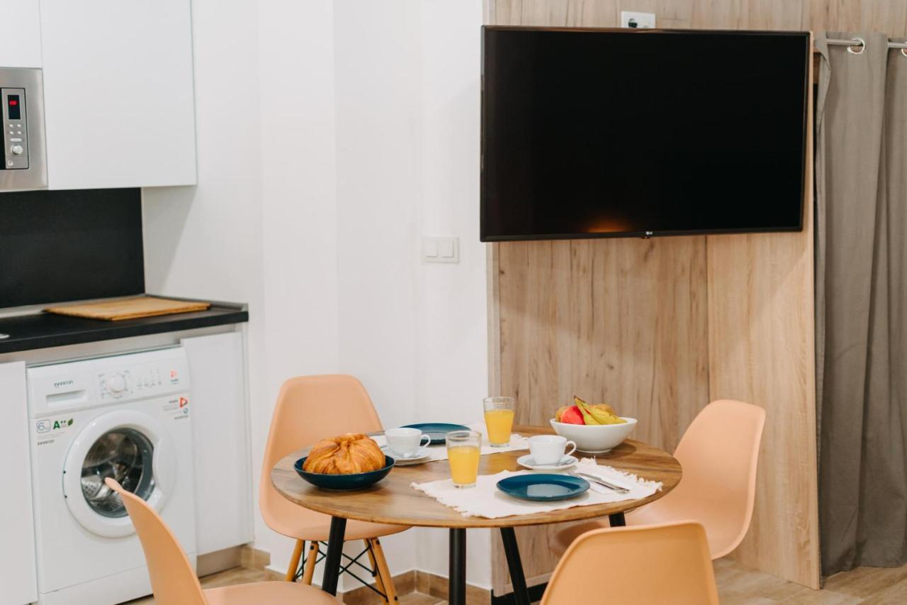Coverlin Apartamentos San Francisco Màlaga Pokoj fotografie